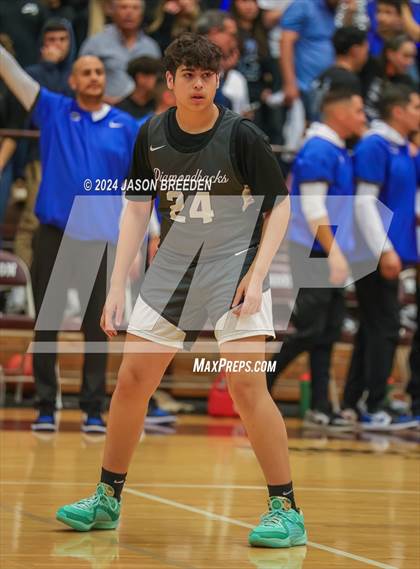 Thumbnail 3 in Pioneer vs. Vela (UIL Basketball 5A Regional Quarterfinal) photogallery.
