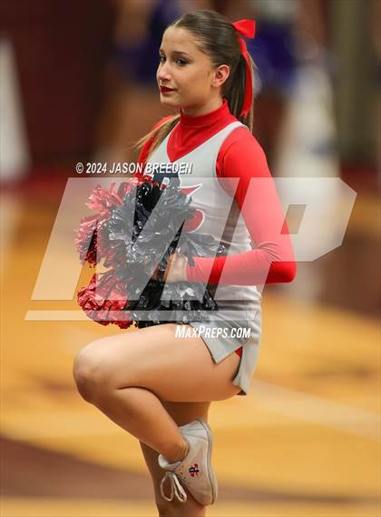 Thumbnail 2 in Pioneer vs. Vela (UIL Basketball 5A Regional Quarterfinal) photogallery.
