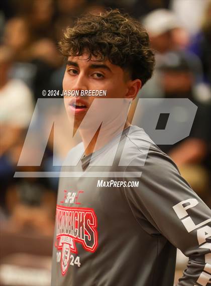 Thumbnail 1 in Pioneer vs. Vela (UIL Basketball 5A Regional Quarterfinal) photogallery.