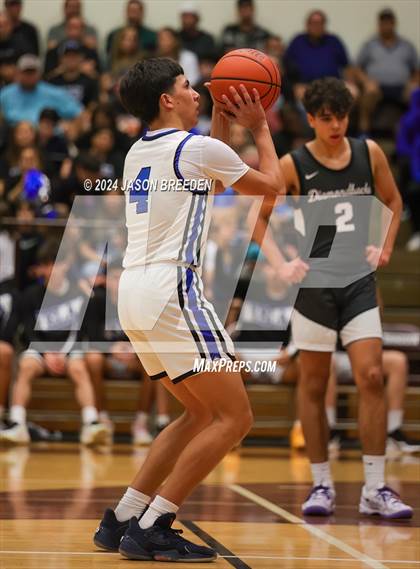 Thumbnail 3 in Pioneer vs. Vela (UIL Basketball 5A Regional Quarterfinal) photogallery.