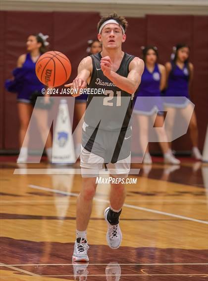 Thumbnail 3 in Pioneer vs. Vela (UIL Basketball 5A Regional Quarterfinal) photogallery.