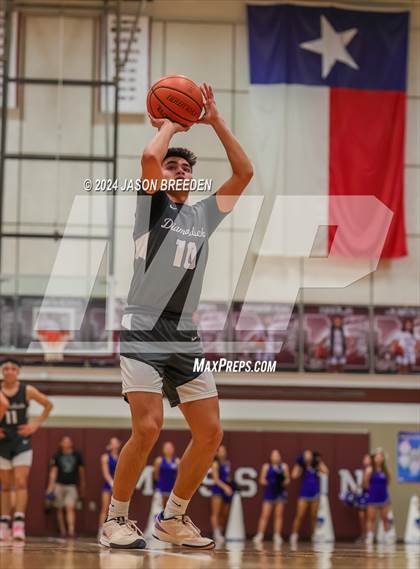 Thumbnail 1 in Pioneer vs. Vela (UIL Basketball 5A Regional Quarterfinal) photogallery.