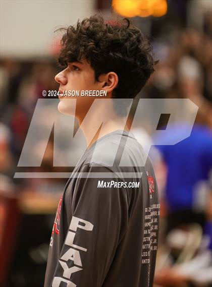 Thumbnail 3 in Pioneer vs. Vela (UIL Basketball 5A Regional Quarterfinal) photogallery.