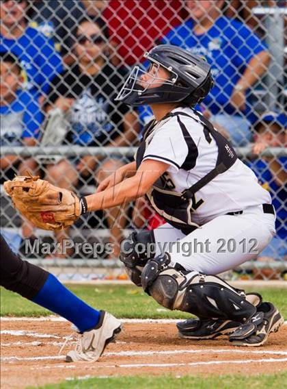 Thumbnail 1 in Danbury vs Santa Gertrudis Academy (UIL 2A Region 4 Finals) photogallery.