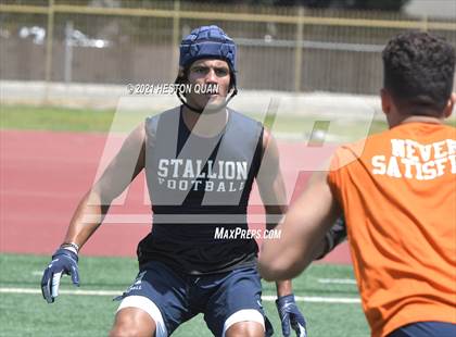 Thumbnail 2 in San Juan Hills vs. Cypress (Marina Invitational) photogallery.