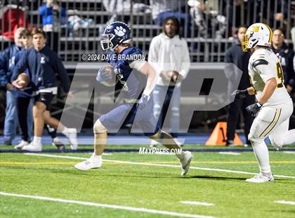 Thumbnail 2 in Simi Valley vs. Loyola (CIF-SS D3 Semi-Final) photogallery.