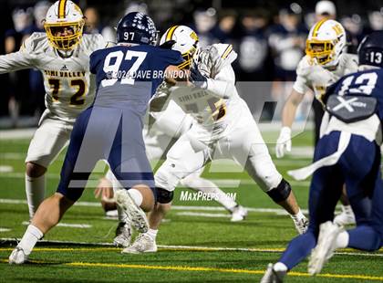 Thumbnail 2 in Simi Valley vs. Loyola (CIF-SS D3 Semi-Final) photogallery.