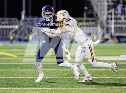 Thumbnail 1 in Simi Valley vs. Loyola (CIF-SS D3 Semi-Final) photogallery.