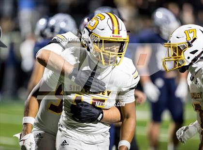 Thumbnail 1 in Simi Valley vs. Loyola (CIF-SS D3 Semi-Final) photogallery.