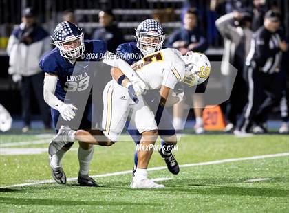 Thumbnail 3 in Simi Valley vs. Loyola (CIF-SS D3 Semi-Final) photogallery.