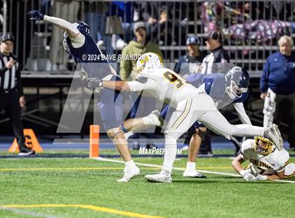 Thumbnail 3 in Simi Valley vs. Loyola (CIF-SS D3 Semi-Final) photogallery.