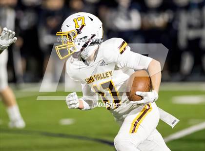 Thumbnail 3 in Simi Valley vs. Loyola (CIF-SS D3 Semi-Final) photogallery.