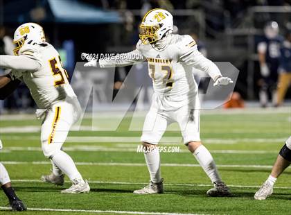 Thumbnail 2 in Simi Valley vs. Loyola (CIF-SS D3 Semi-Final) photogallery.