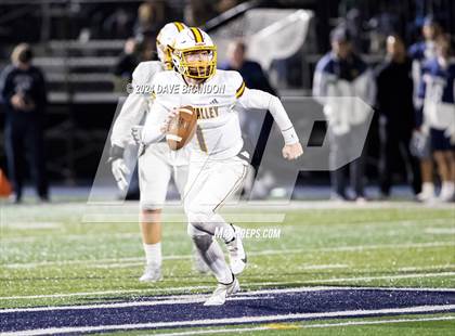 Thumbnail 1 in Simi Valley vs. Loyola (CIF-SS D3 Semi-Final) photogallery.