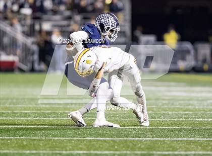 Thumbnail 1 in Simi Valley vs. Loyola (CIF-SS D3 Semi-Final) photogallery.