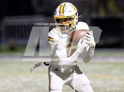 Thumbnail 3 in Simi Valley vs. Loyola (CIF-SS D3 Semi-Final) photogallery.