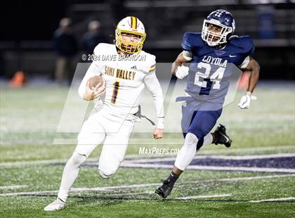 Thumbnail 1 in Simi Valley vs. Loyola (CIF-SS D3 Semi-Final) photogallery.