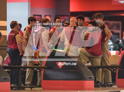 Thumbnail 3 in LHSAA Bowling Playoffs (Round 2, 1 PM, Kenner Lanes) photogallery.