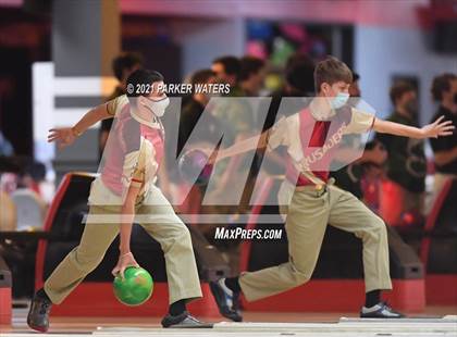 Thumbnail 1 in LHSAA Bowling Playoffs (Round 2, 1 PM, Kenner Lanes) photogallery.