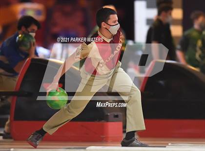 Thumbnail 1 in LHSAA Bowling Playoffs (Round 2, 1 PM, Kenner Lanes) photogallery.