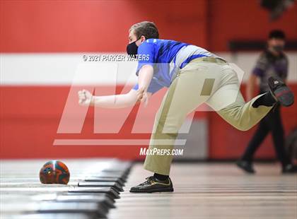 Thumbnail 1 in LHSAA Bowling Playoffs (Round 2, 1 PM, Kenner Lanes) photogallery.