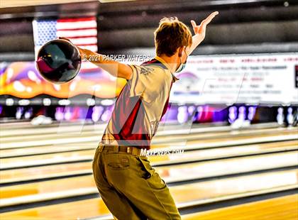 Thumbnail 2 in LHSAA Bowling Playoffs (Round 2, 1 PM, Kenner Lanes) photogallery.
