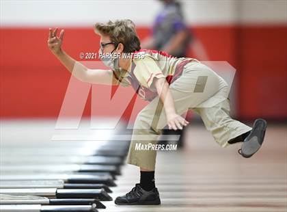 Thumbnail 3 in LHSAA Bowling Playoffs (Round 2, 1 PM, Kenner Lanes) photogallery.