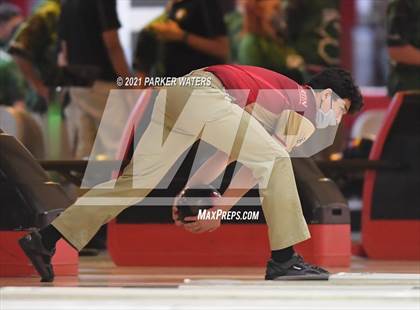 Thumbnail 3 in LHSAA Bowling Playoffs (Round 2, 1 PM, Kenner Lanes) photogallery.