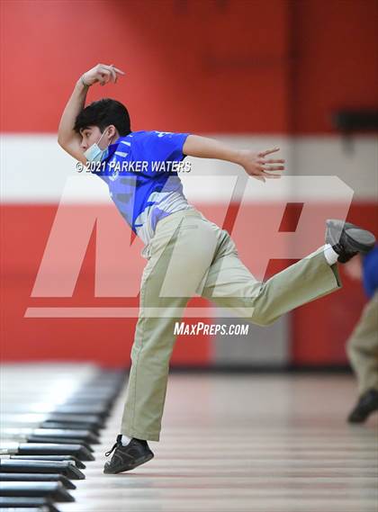 Thumbnail 3 in LHSAA Bowling Playoffs (Round 2, 1 PM, Kenner Lanes) photogallery.