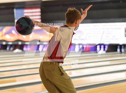 Thumbnail 3 in LHSAA Bowling Playoffs (Round 2, 1 PM, Kenner Lanes) photogallery.