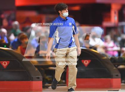 Thumbnail 2 in LHSAA Bowling Playoffs (Round 2, 1 PM, Kenner Lanes) photogallery.