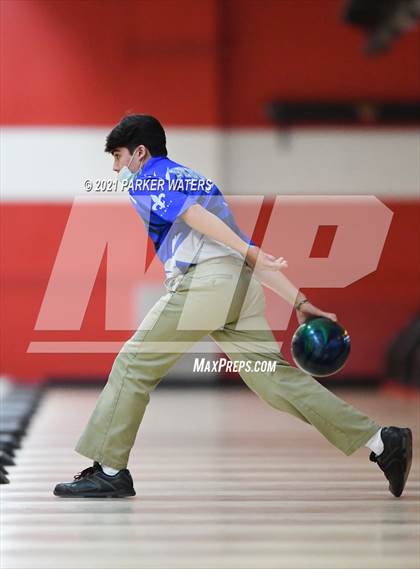 Thumbnail 1 in LHSAA Bowling Playoffs (Round 2, 1 PM, Kenner Lanes) photogallery.