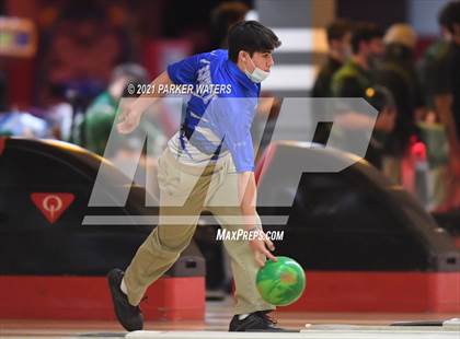 Thumbnail 3 in LHSAA Bowling Playoffs (Round 2, 1 PM, Kenner Lanes) photogallery.