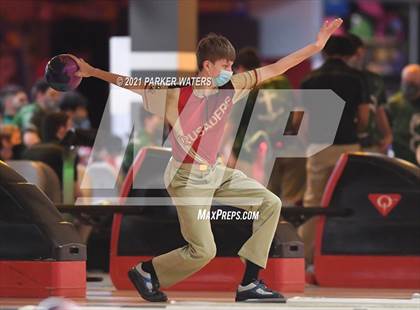 Thumbnail 2 in LHSAA Bowling Playoffs (Round 2, 1 PM, Kenner Lanes) photogallery.