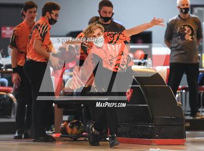 Thumbnail 1 in LHSAA Bowling Playoffs (Round 2, 1 PM, Kenner Lanes) photogallery.