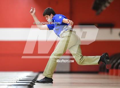 Thumbnail 3 in LHSAA Bowling Playoffs (Round 2, 1 PM, Kenner Lanes) photogallery.