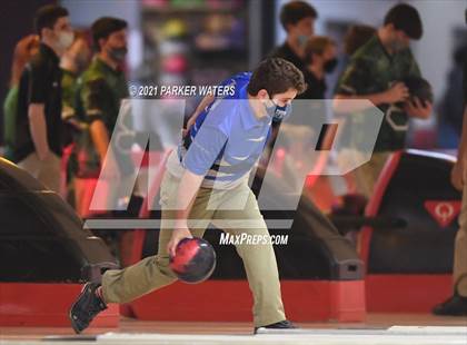 Thumbnail 3 in LHSAA Bowling Playoffs (Round 2, 1 PM, Kenner Lanes) photogallery.
