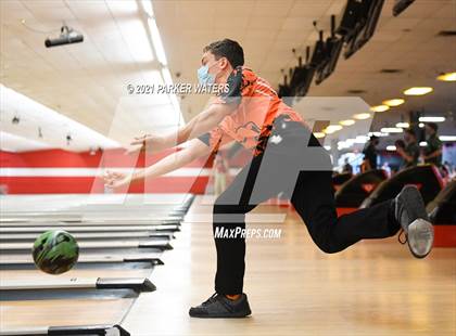 Thumbnail 2 in LHSAA Bowling Playoffs (Round 2, 1 PM, Kenner Lanes) photogallery.