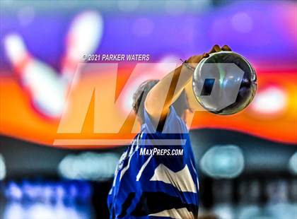 Thumbnail 2 in LHSAA Bowling Playoffs (Round 2, 1 PM, Kenner Lanes) photogallery.