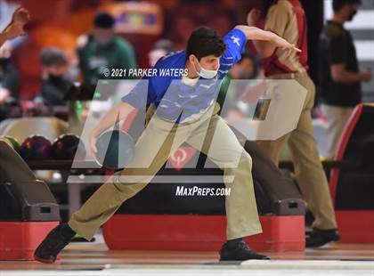 Thumbnail 2 in LHSAA Bowling Playoffs (Round 2, 1 PM, Kenner Lanes) photogallery.