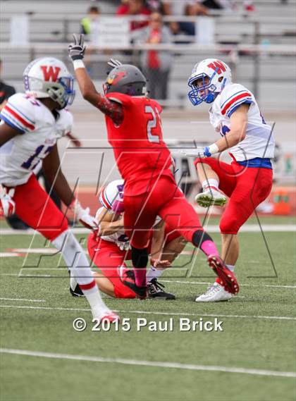 Thumbnail 2 in Westlake vs. Del Valle photogallery.