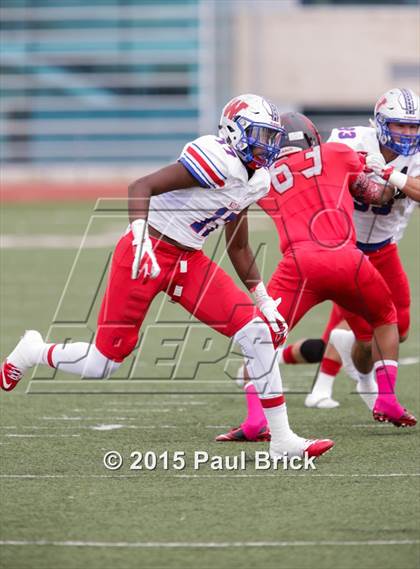 Thumbnail 3 in Westlake vs. Del Valle photogallery.