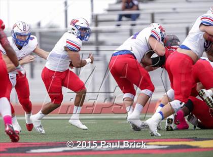 Thumbnail 2 in Westlake vs. Del Valle photogallery.