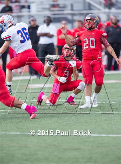 Thumbnail 1 in Westlake vs. Del Valle photogallery.