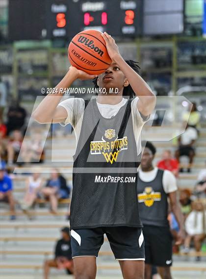 Thumbnail 3 in Indianapolis Crispus Attucks vs Richmond (IBCA / IHSAA Showcase) photogallery.