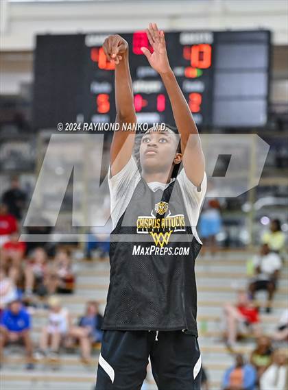 Thumbnail 1 in Indianapolis Crispus Attucks vs Richmond (IBCA / IHSAA Showcase) photogallery.