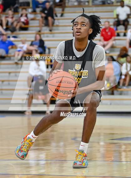 Thumbnail 2 in Indianapolis Crispus Attucks vs Richmond (IBCA / IHSAA Showcase) photogallery.