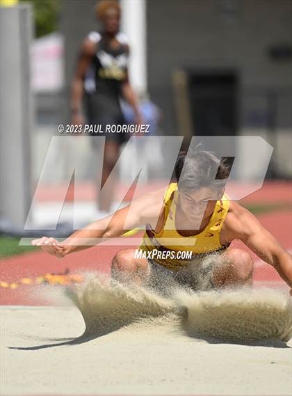 Thumbnail 1 in North Hills League Finals photogallery.