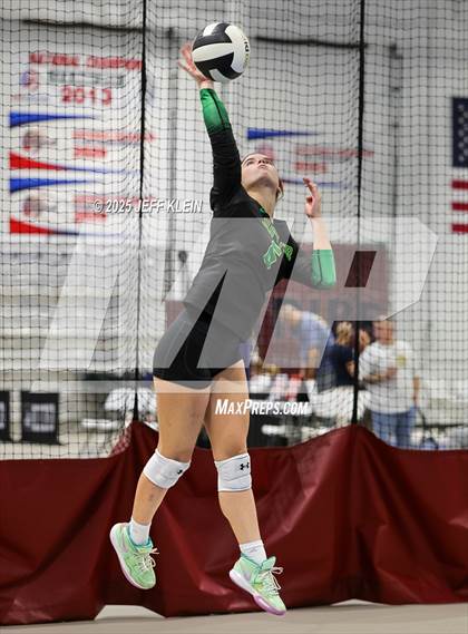Thumbnail 3 in Pine Crest vs Jupiter (South Florida Showdown) photogallery.