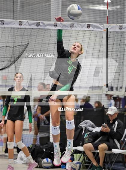 Thumbnail 1 in Pine Crest vs Jupiter (South Florida Showdown) photogallery.